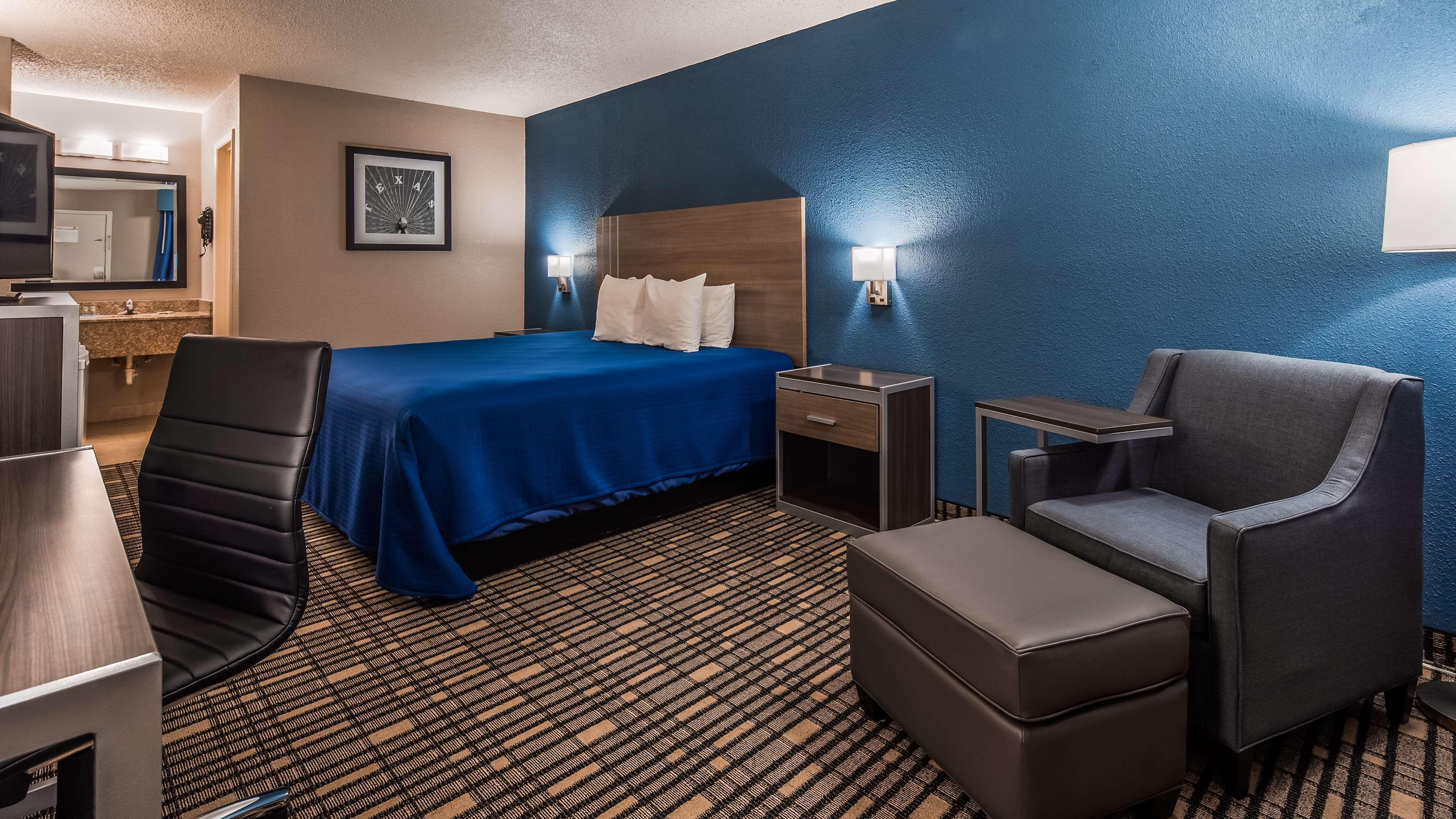 Best Western Post Oak Inn Burnet Экстерьер фото