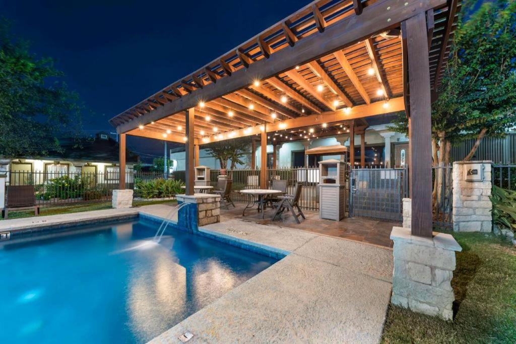 Best Western Post Oak Inn Burnet Экстерьер фото