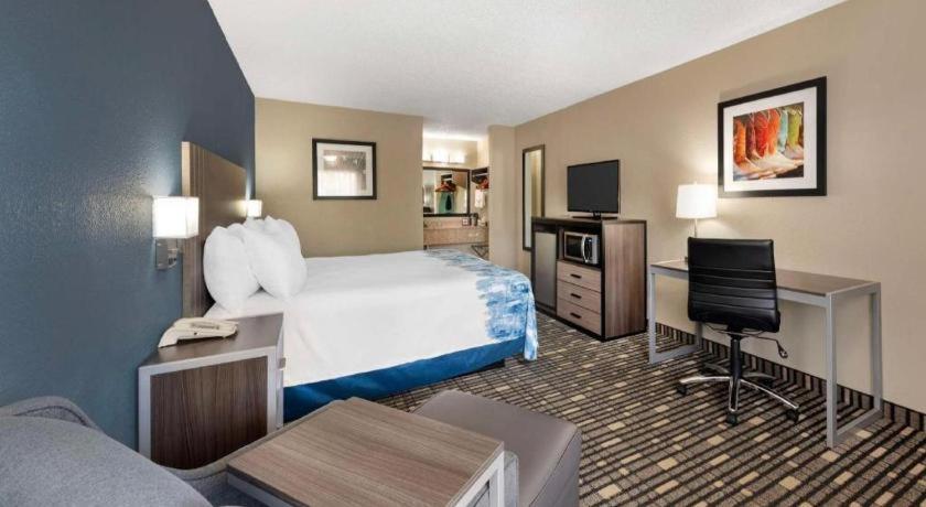Best Western Post Oak Inn Burnet Экстерьер фото